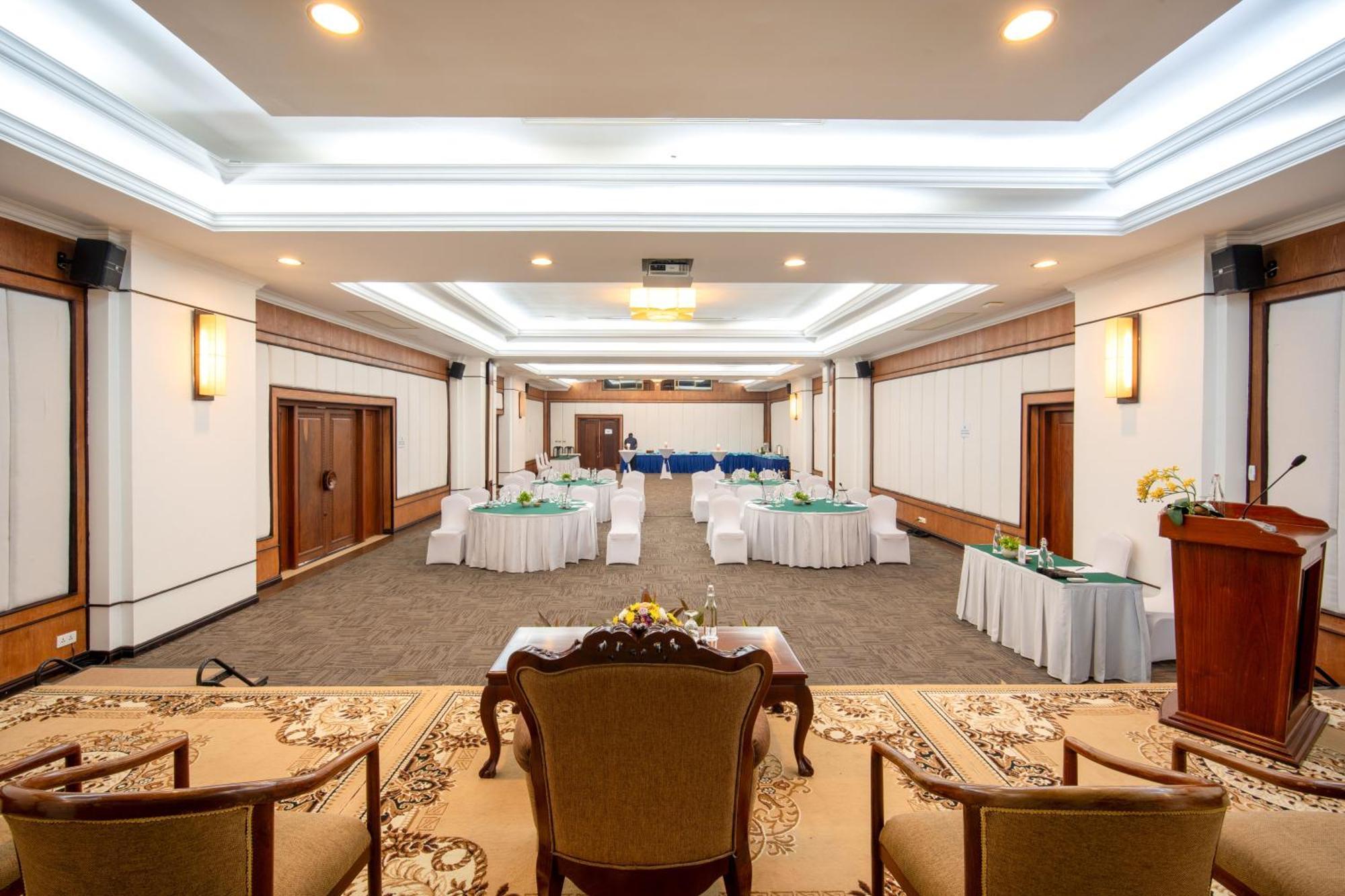 Khemara Angkor Hotel & Spa Сіємреап Екстер'єр фото